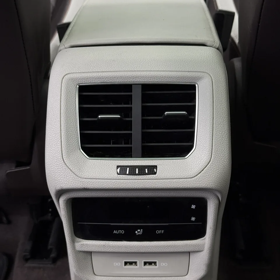 Volkswagen Tayron Tayron 2023 Tanyue 2023 280TSI 2WD Luxury Plus Advanced Edition 2022 — миниатюра 4