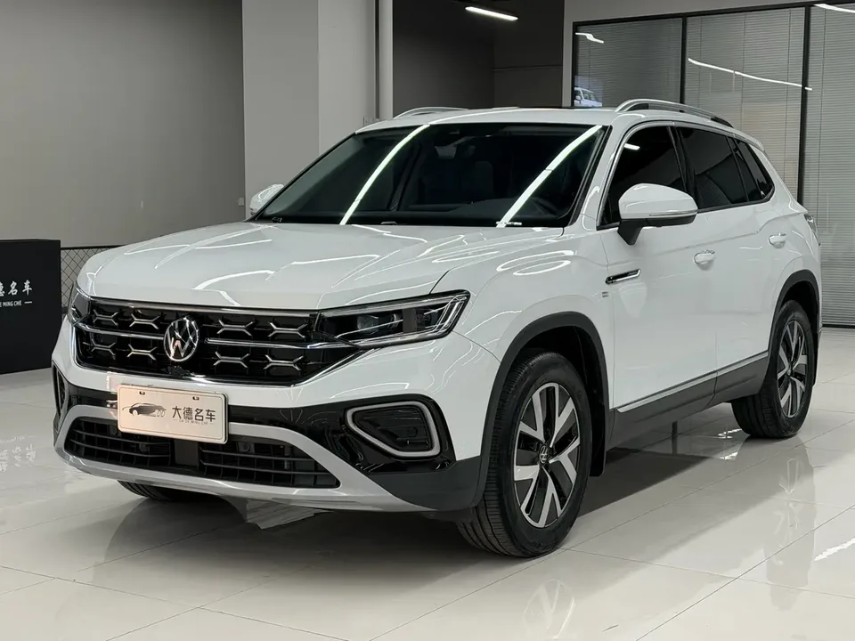 Volkswagen Tayron Tayron 2023 Tanyue 2023 280TSI 2WD Luxury Plus Advanced Edition 2023 — photo 1, buy with delivery to Moscow