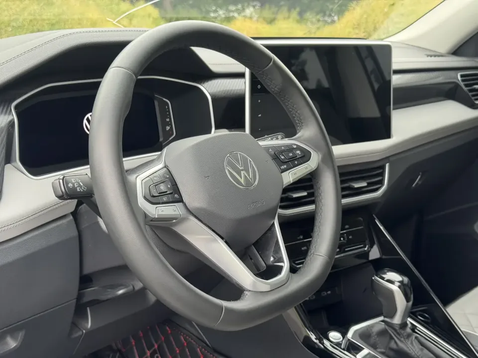Volkswagen Tayron Tanyue 2024 300TSI 2WD Luxury Plus Advanced Edition 2024 — миниатюра 4