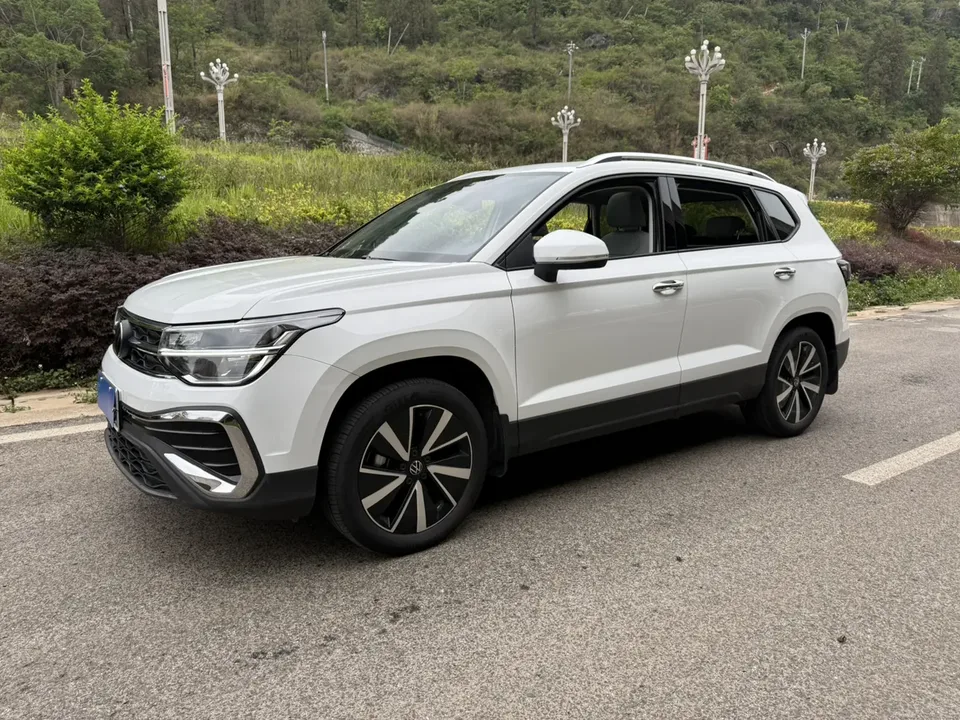 Volkswagen Tharu 2025