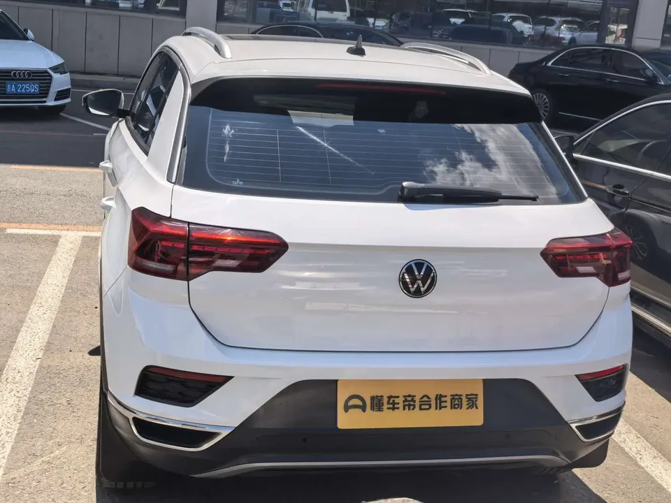 Volkswagen T-Roc Tange 280TSI DSG two-wheel drive comfort PLUS 2022 — миниатюра 2
