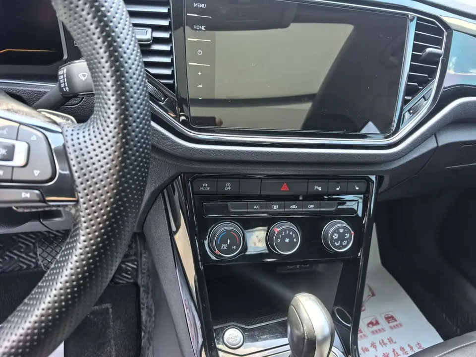 Volkswagen T-Roc Tange 280TSI DSG two-wheel drive comfort PLUS 2022 — миниатюра 5
