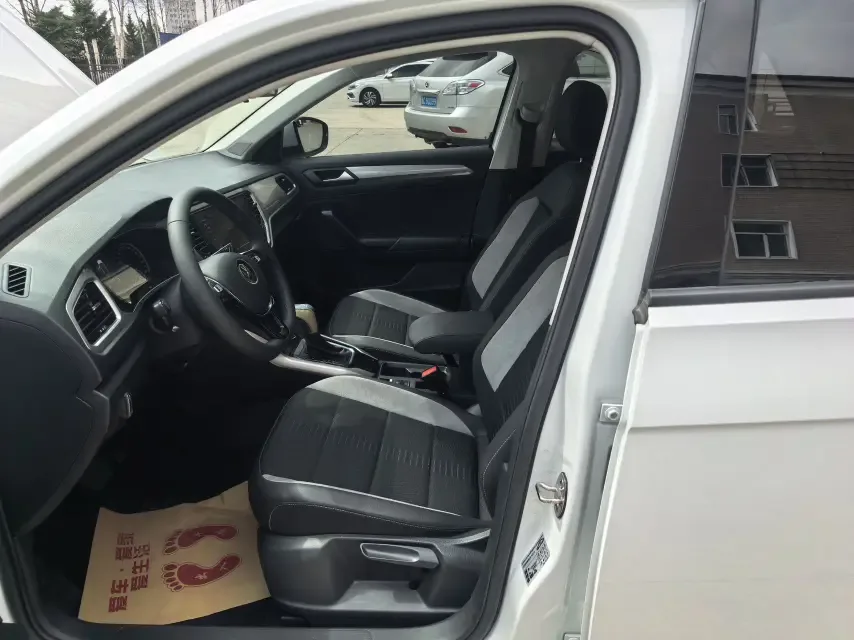 Volkswagen T-Roc Tanyue 280TSI DSG 2WD Elite PLUS 2022 — миниатюра 3