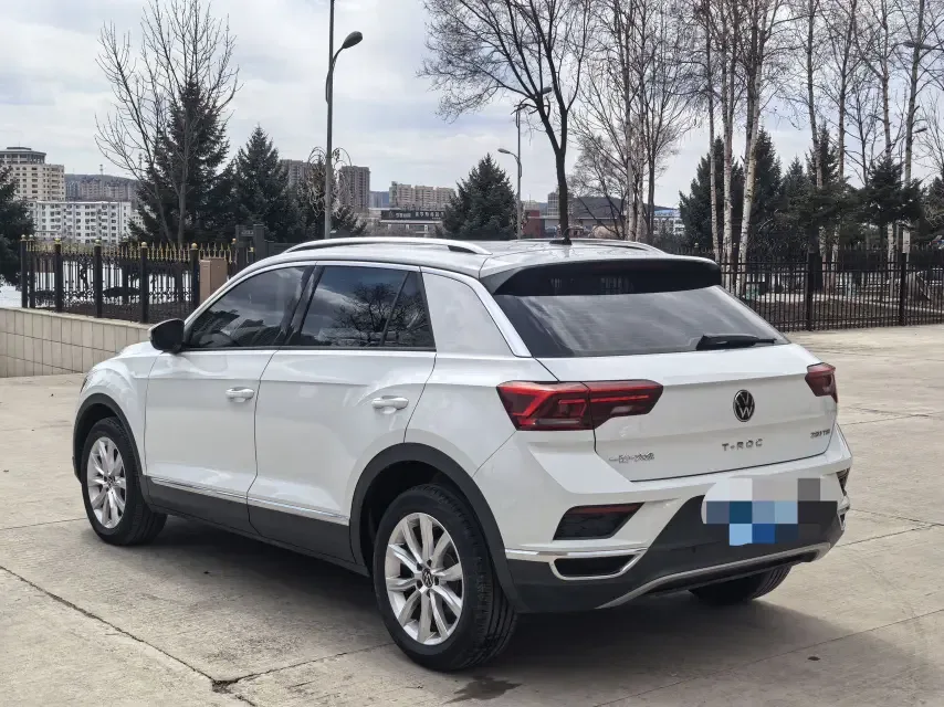 Volkswagen T-Roc Tanyue 280TSI DSG 2WD Elite PLUS 2022 — миниатюра 4