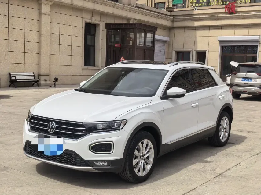 Volkswagen T-Roc Tanyue 280TSI DSG 2WD Elite PLUS 2022 — фото 1, купить с доставкой в Москву