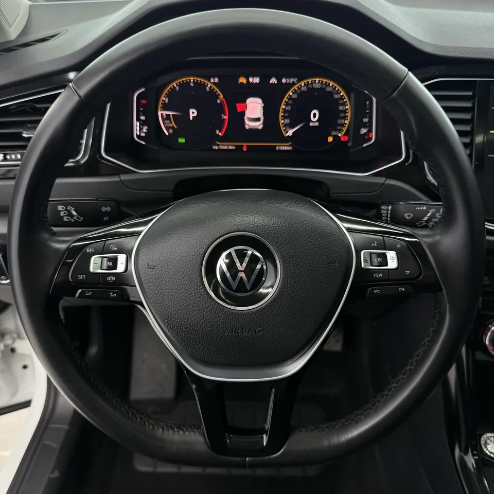 Volkswagen T-Roc Tange 280TSI DSG two-wheel drive comfort PLUS 2022 — миниатюра 5