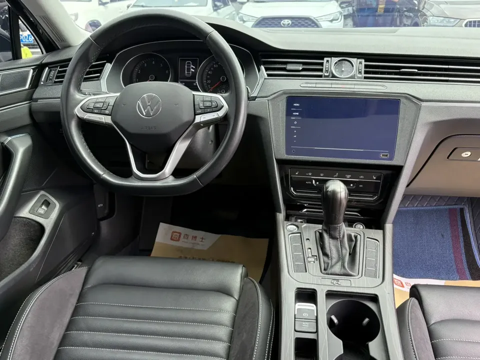 Volkswagen Magotan 330TSI DSG 30th Anniversary Edition 2022 — миниатюра 5