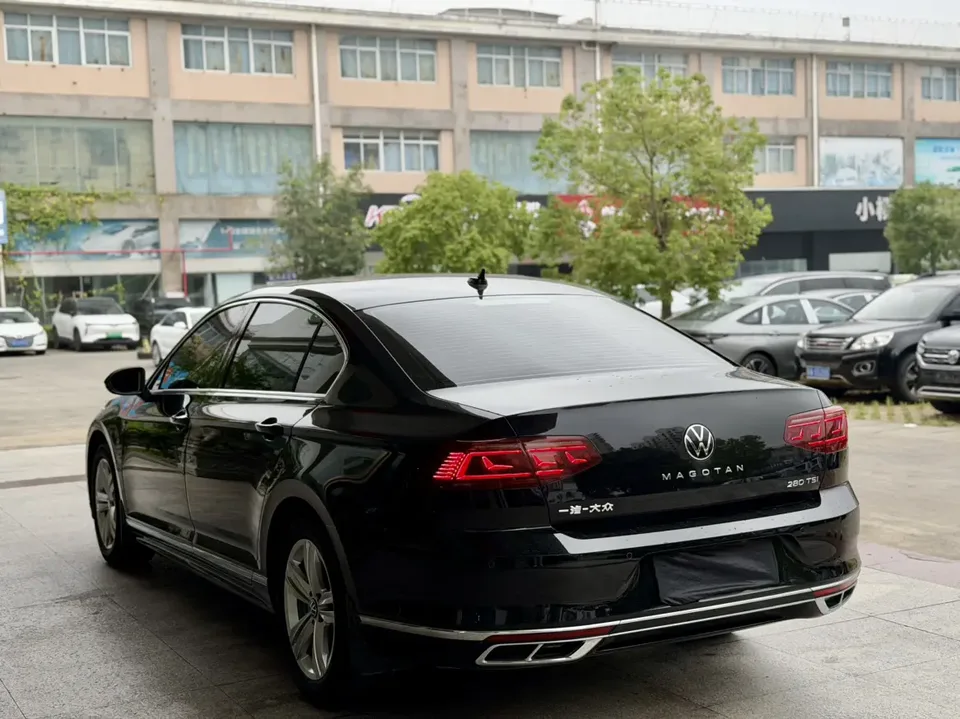 Volkswagen Magotan Magotan 2024 2 million units public enjoyment model 280TSI DSG comfort model 2024 — миниатюра 4