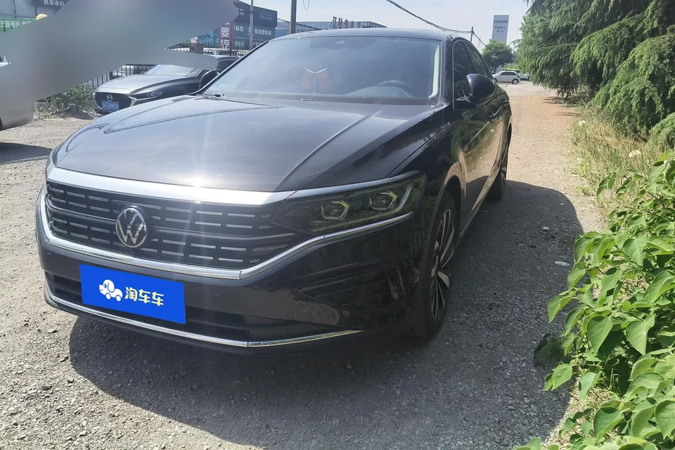 Volkswagen Passat 2023