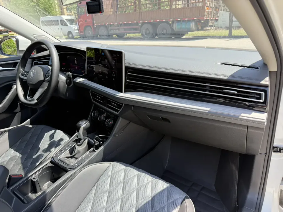 Volkswagen Sagitar 2023 Sagitar 280TSI DSG Beyond Edition 2022 — миниатюра 4