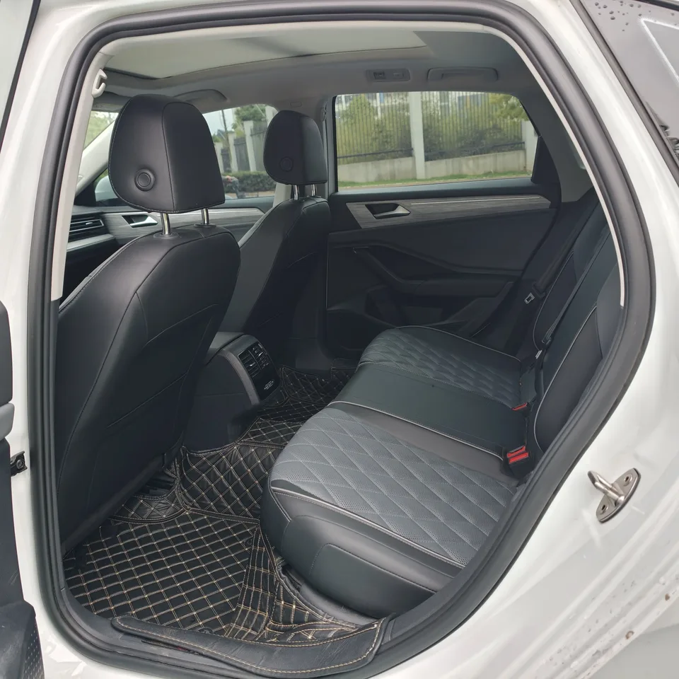 Volkswagen Sagitar 2023 Sagitar 300TSI DSG Excellence Edition 2023 — миниатюра 3