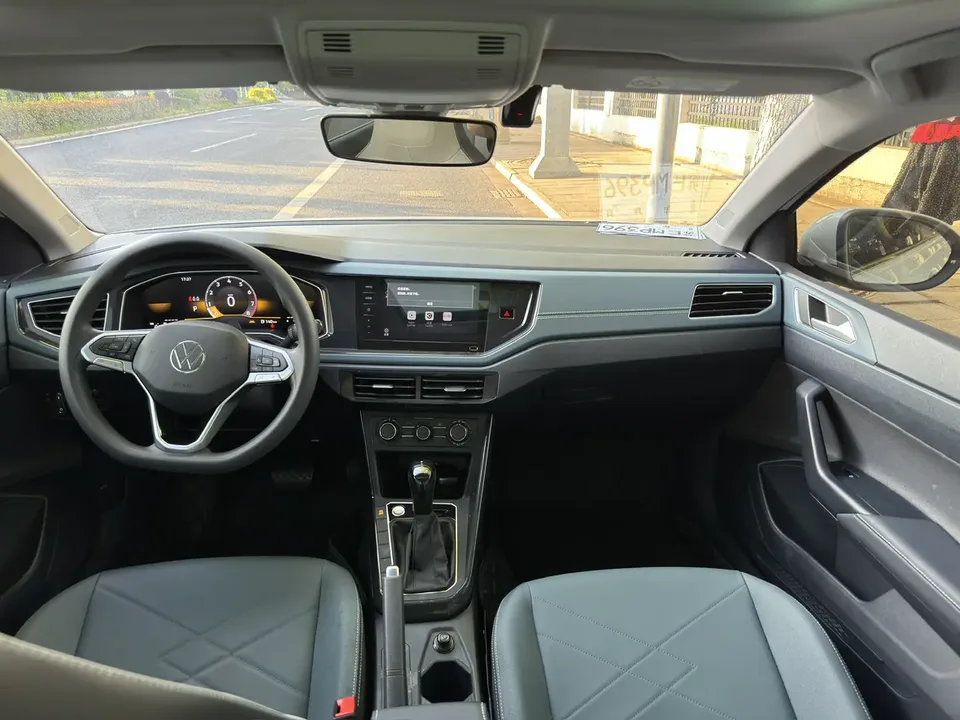 Volkswagen Lavida Lavida 2023 New 1.5L Automatic New Edition 2024 — миниатюра 5