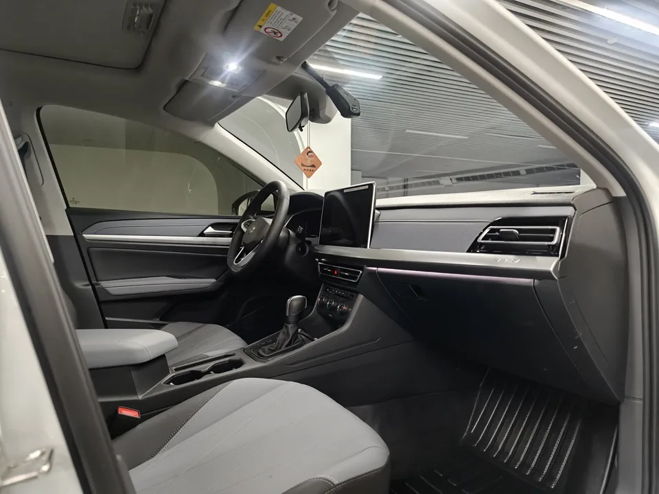 Volkswagen Lavida Lavida 2024 1.5L Automatic Starry Sky Five Million Edition 2025 — миниатюра 2