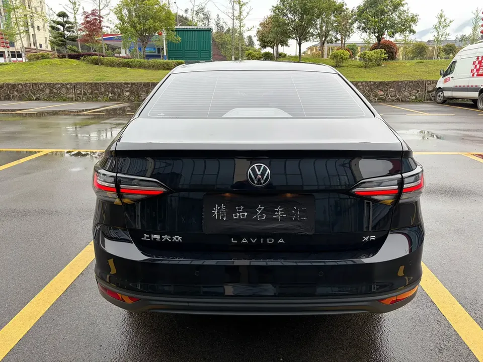 Volkswagen Lavida Volkswagen Lavida Elite 1.5L Outstanding New Edition 2025 — миниатюра 2