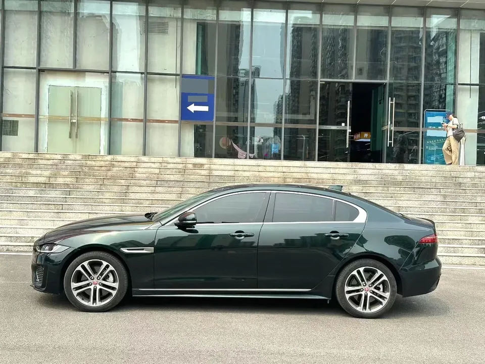 Jaguar XEL Jaguar XEL 2023 2.0T 250PS R-DYNAMIC S Progressive Sports Edition 2023 — thumbnail 4