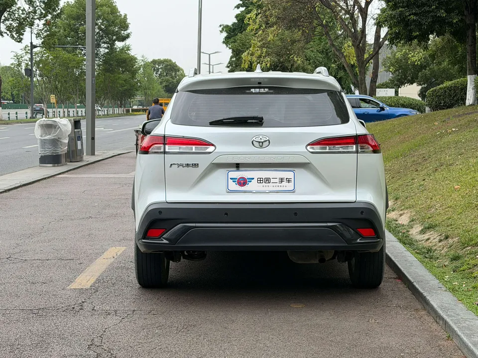 Toyota Frontlander 2.0L CVT Elite Edition 2024 — миниатюра 2