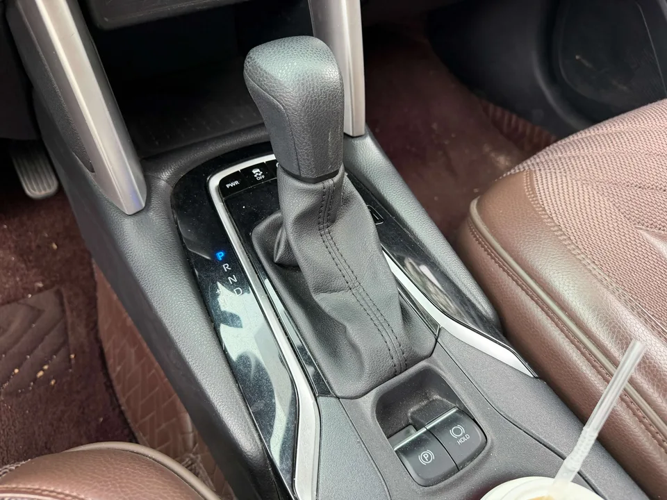 Toyota Frontlander 2.0L CVT Elite Edition 2024 — миниатюра 3