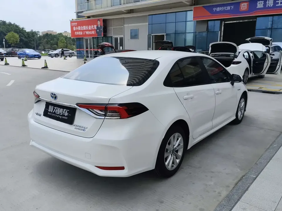 Toyota Corolla Corolla 2023 Intelligent Electric Hybrid Dual Engine 1.8L E-CVT Elite Edition 2024 — thumbnail 2