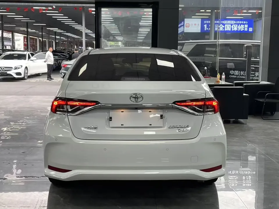 Toyota Corolla Corolla 2021 1.2T S-CVT Elite PLUS Edition 2022 — миниатюра 2