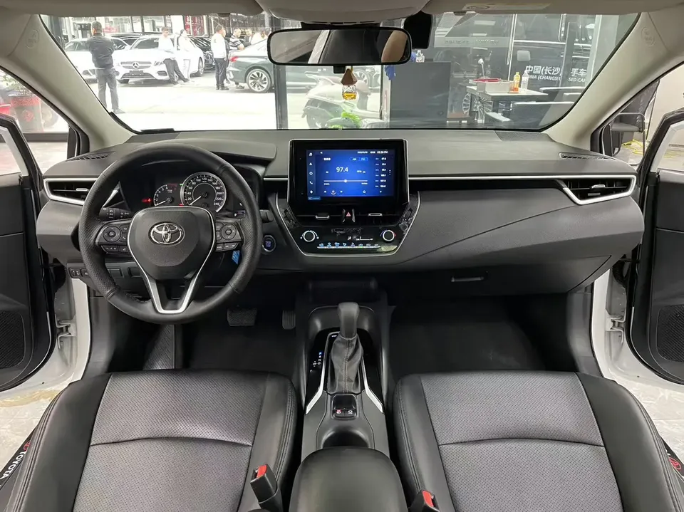 Toyota Corolla Corolla 2021 1.2T S-CVT Elite PLUS Edition 2022 — миниатюра 3