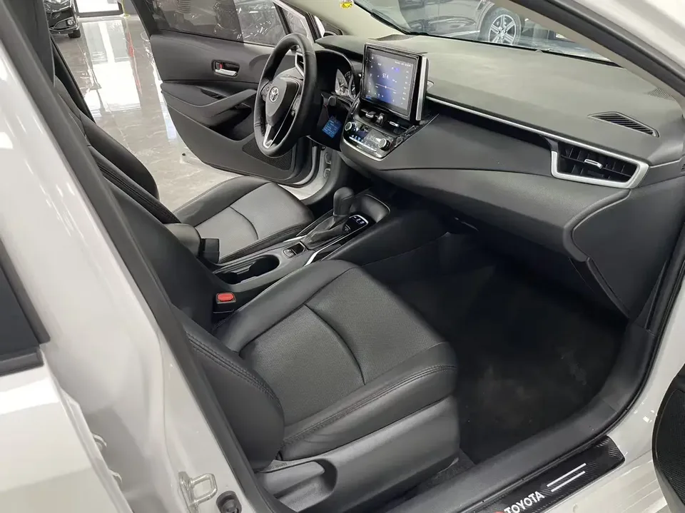 Toyota Corolla Corolla 2021 1.2T S-CVT Elite PLUS Edition 2022 — миниатюра 4
