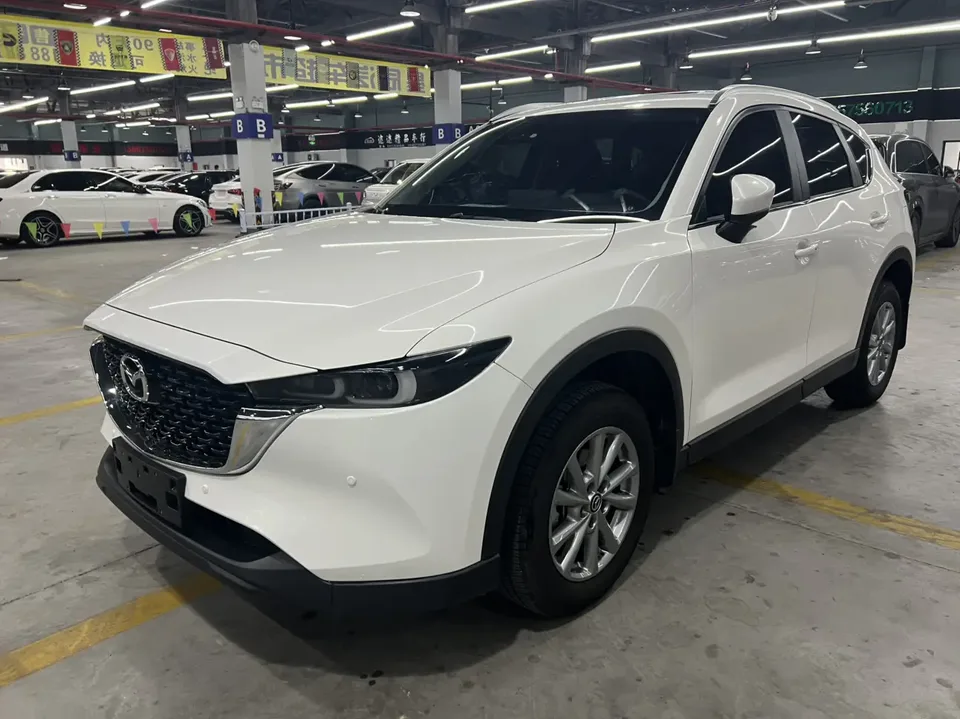 Mazda CX-5 Mazda CX-5 2024 2.0L Automatic 2WD Smart Model 2023 — photo 1, buy with delivery to Moscow