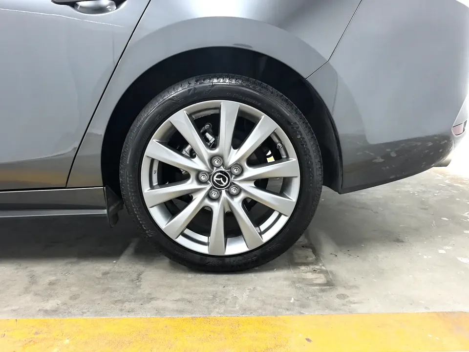 Mazda Axela 2.0L Automatic Elegant Edition 2024 — миниатюра 3