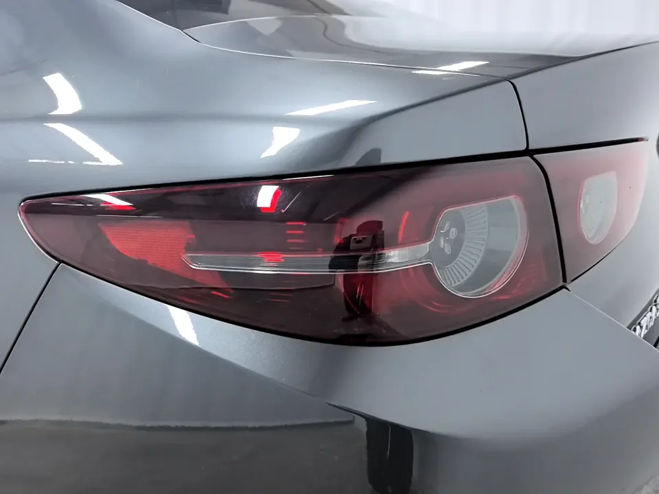 Mazda Axela 2.0L Automatic Elegant Edition 2024 — миниатюра 4