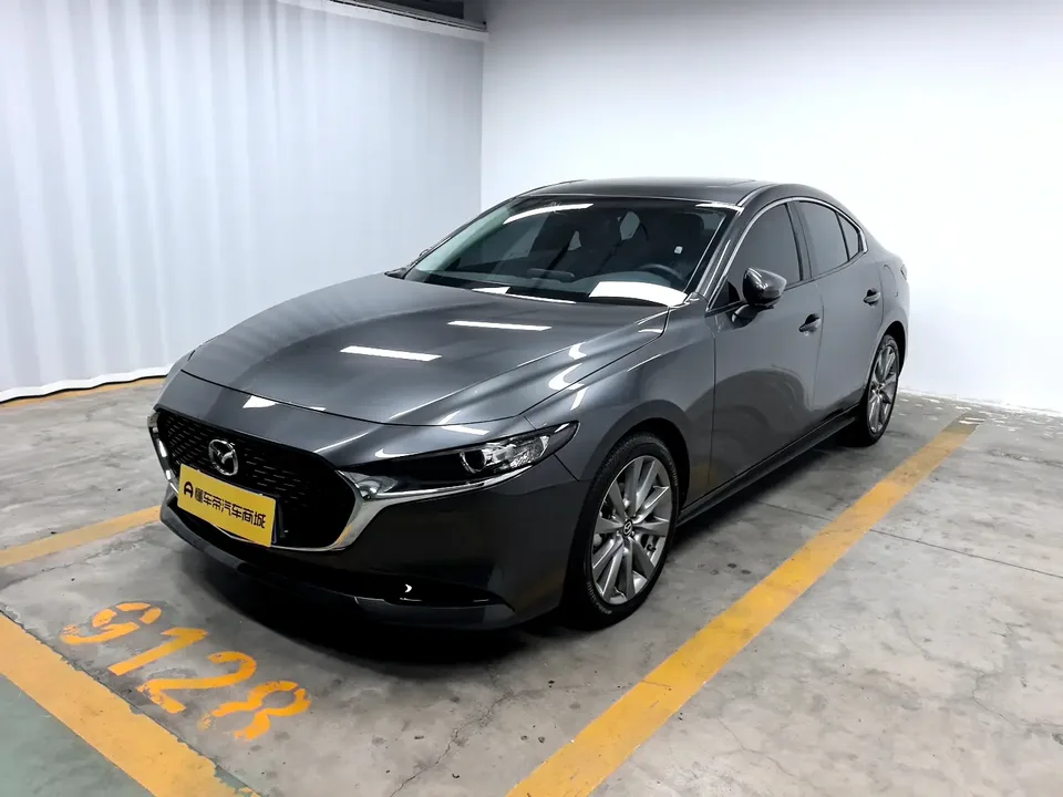 Mazda Axela 2.0L Automatic Elegant Edition 2024 — фото 1, купить с доставкой в Москву