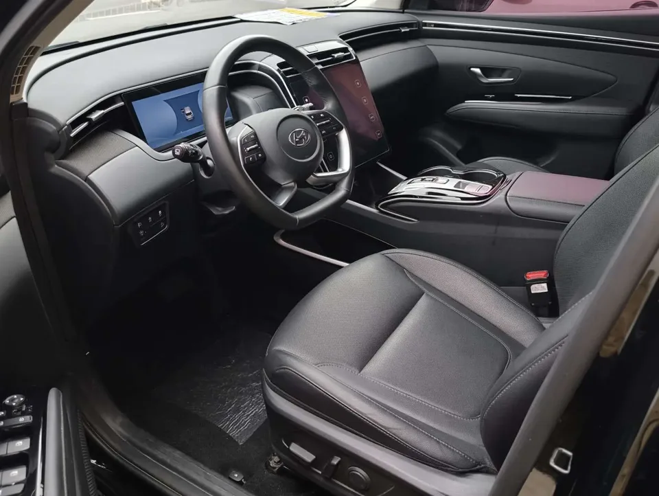Hyundai tucson l Tucson 2023 Tucson L 1.5T LUX 2WD Premium Edition 2023 — миниатюра 3