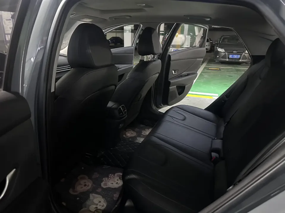 Hyundai Elantra Elantra 2022 1.5L CVT LUX Premium Edition 2022 — thumbnail 3