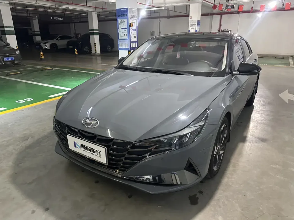 Hyundai Elantra Elantra 2022 1.5L CVT LUX Premium Edition 2022 — photo 1, buy with delivery to Moscow