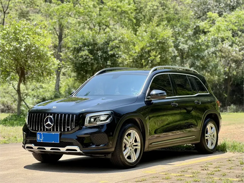 Mercedes-Benz GLB-Class 2023