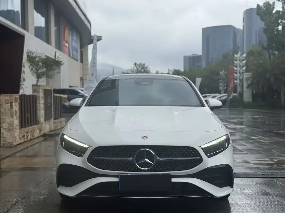 Mercedes-Benz Mercedes Benz A Class 2024