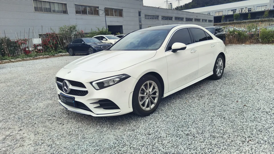 Mercedes-Benz Mercedes Benz A Class 2022