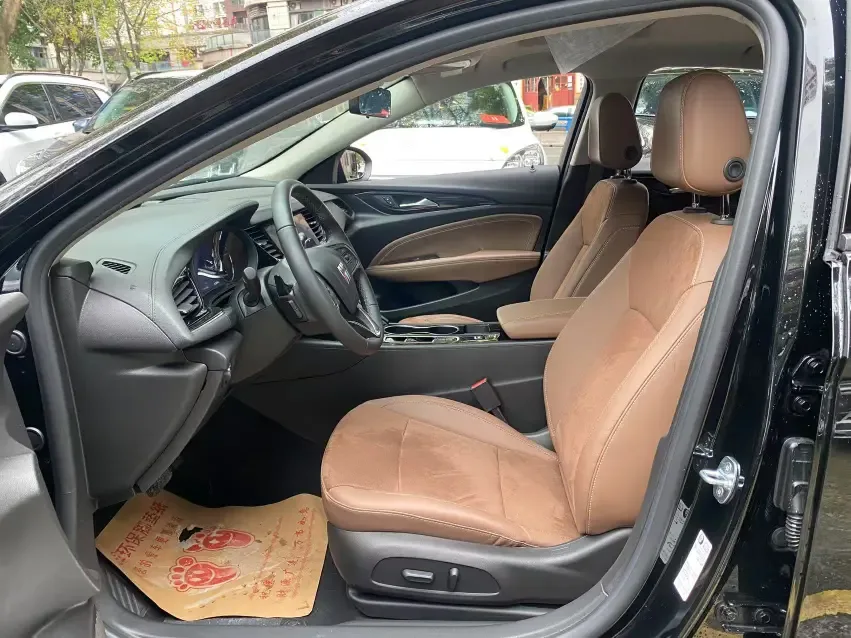 Buick Majesty Regal 2024 28T Enjoyment Edition 2023 — миниатюра 4