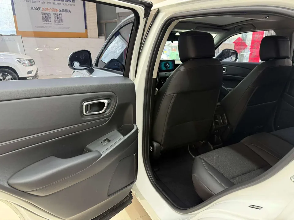 Honda VEZEL 1.5L CVT technology version 2023 — миниатюра 3
