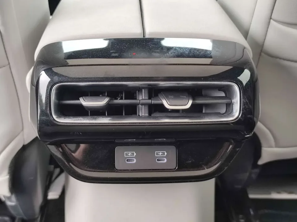 Honda GAC P7 GAC P7 2025 4WD Long Range Max 2025 — thumbnail 3