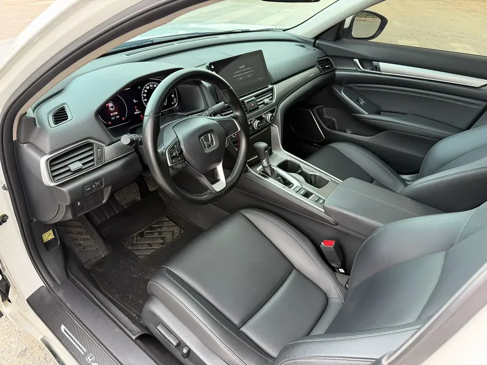 Honda Accord Accord 2022 260TURBO Deluxe Edition 2023 — миниатюра 5