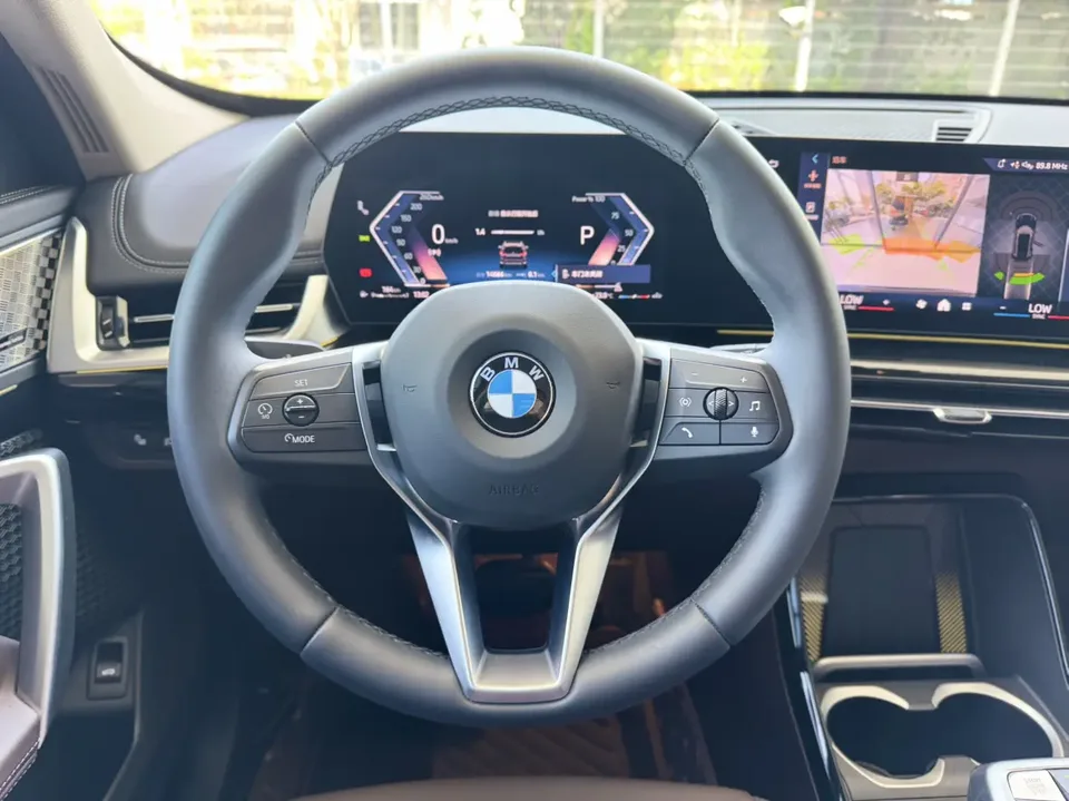 BMW X1 X1 2023 sDrive25Li X Design Package 2024 — thumbnail 4