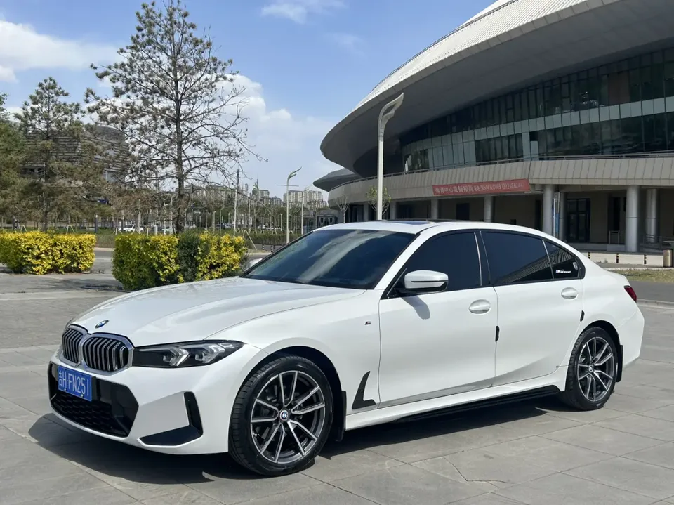 BMW 3 Series 2023