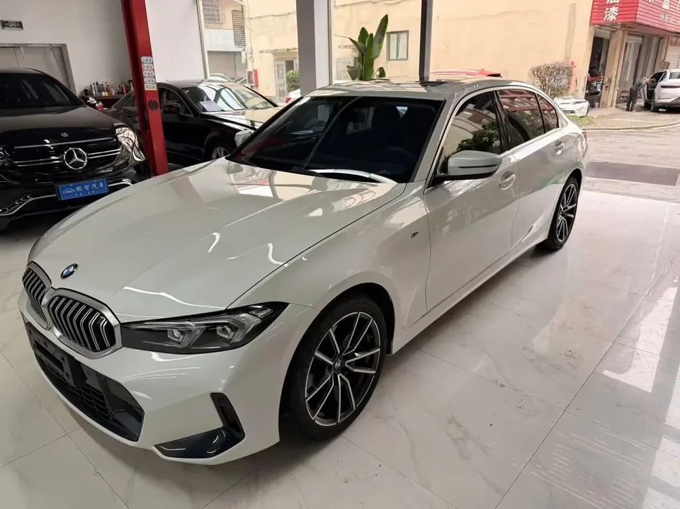 BMW 3 Series 2023