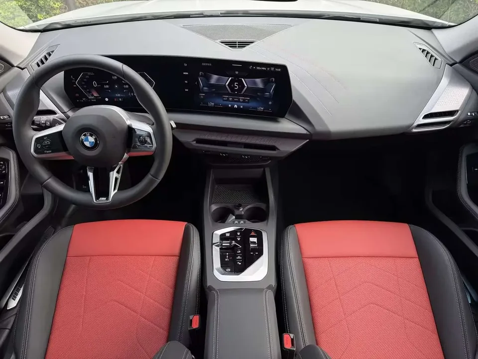BMW 2 Series 225L M Sport Night Edition 2025 — миниатюра 3