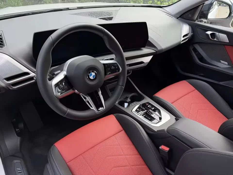 BMW 2 Series 225L M Sport Night Edition 2025 — миниатюра 4