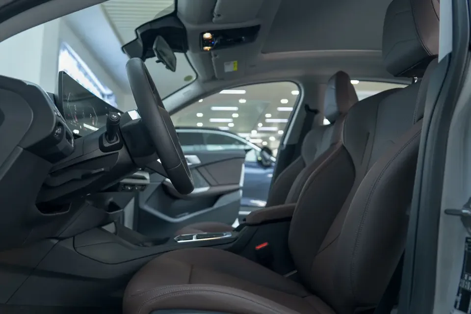 BMW 2 Series 2 Series 2025 225L M Sports Package 2025 — thumbnail 5