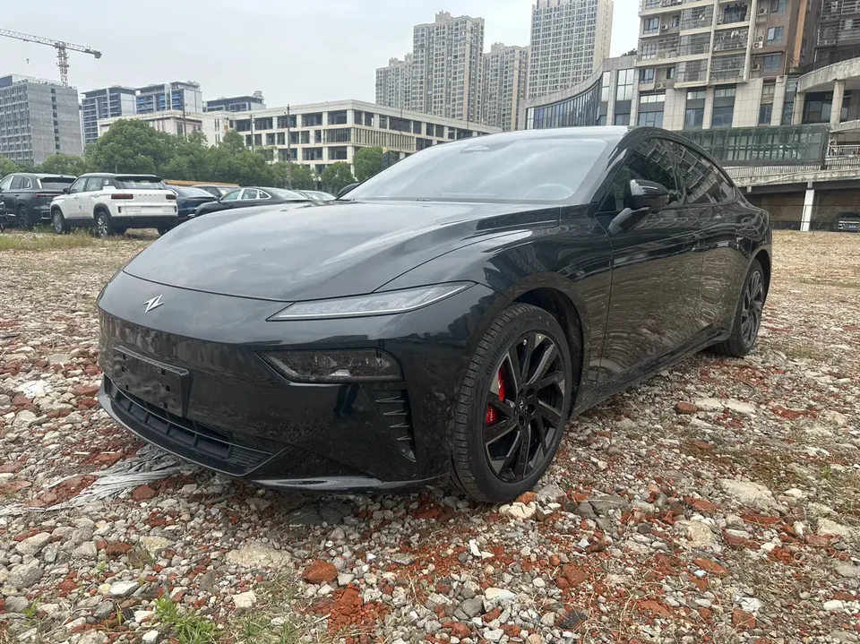 Dongfeng YiPai 007 2025