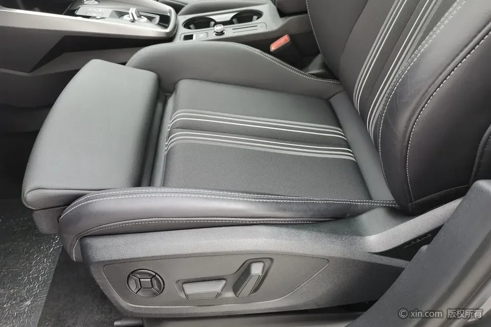 Audi A3 Audi A3 2024 A3L Limousine 35 TFSI Fashion Sports 2024 — миниатюра 4