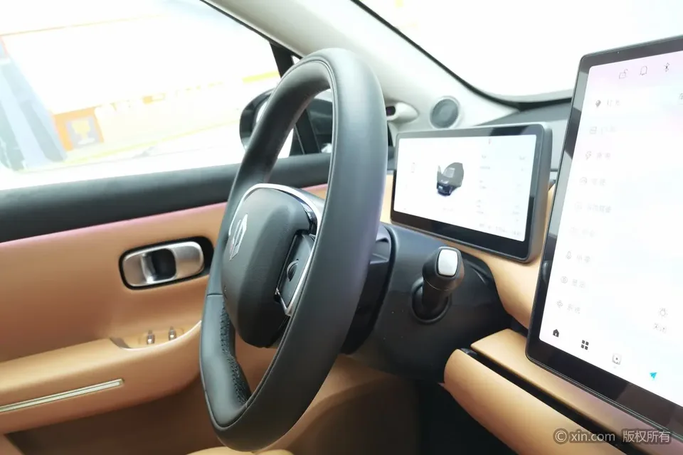 Leapmotor C16 Extended Range 200 Premium Edition 2025 — миниатюра 2