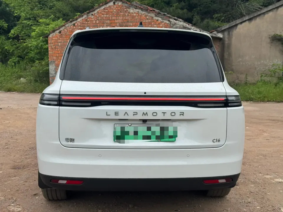 Leapmotor C16 Extended Range 200 LiDAR Edition 2024 — миниатюра 5