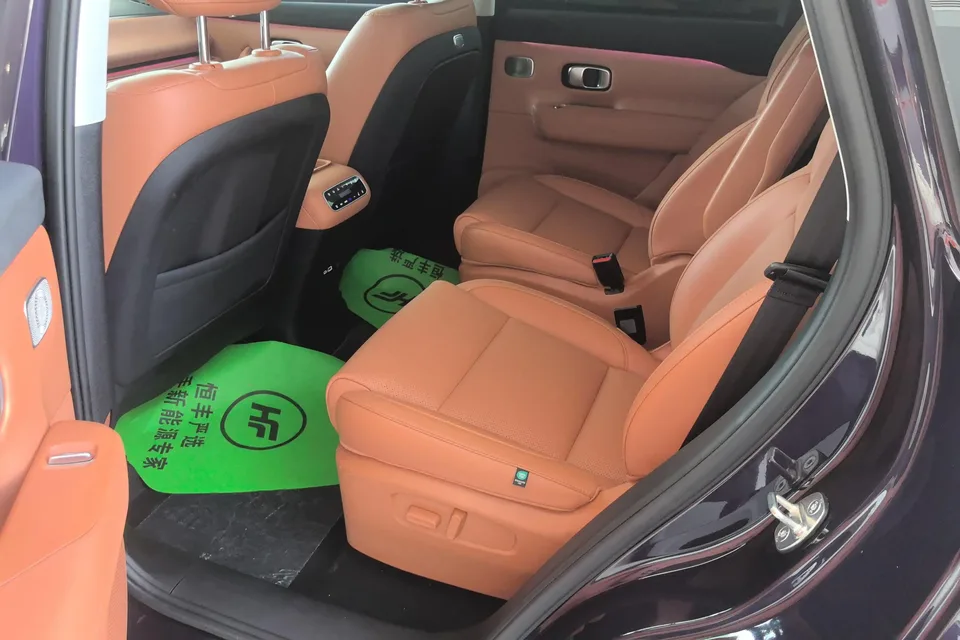 Leapmotor C16 Extended Range 200 Premium Edition 2025 — миниатюра 3